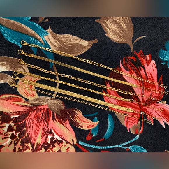 Reserved for M 💖 Gold Tone, Stackable Bracelets (Herringbone, Snake) (Set of 6) - Picture 5 of 6